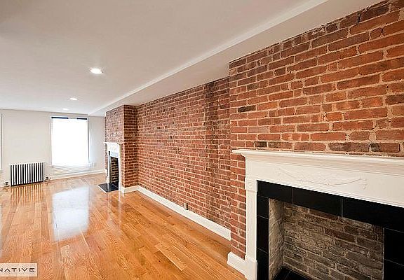 3rd image of 220 Eckford St APT 1
