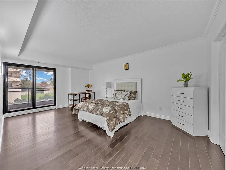 5125 Riverside Dr E #202 — Photo 17