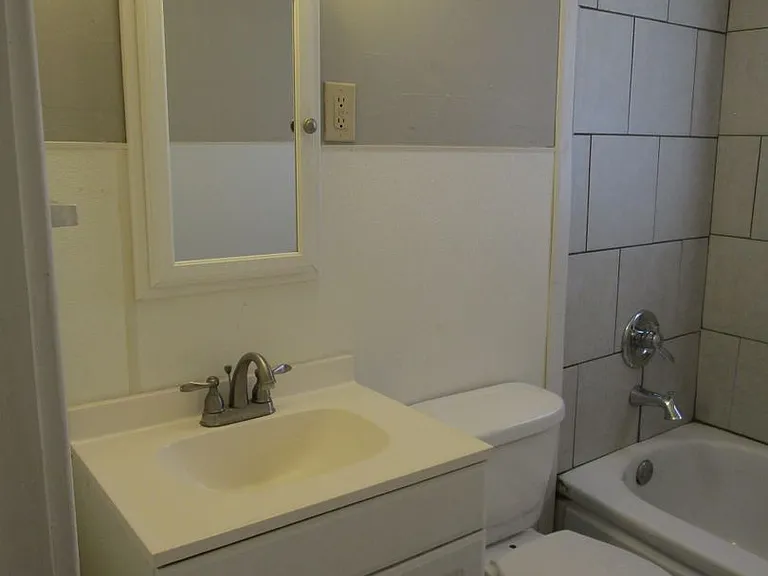 305 E Oklahoma Ave — Photo 10
