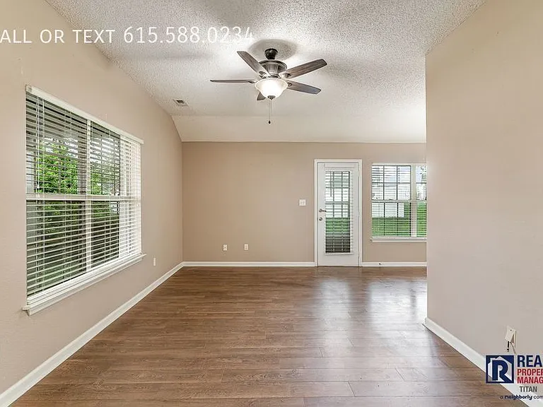 2824 Canary Ct — Photo 4