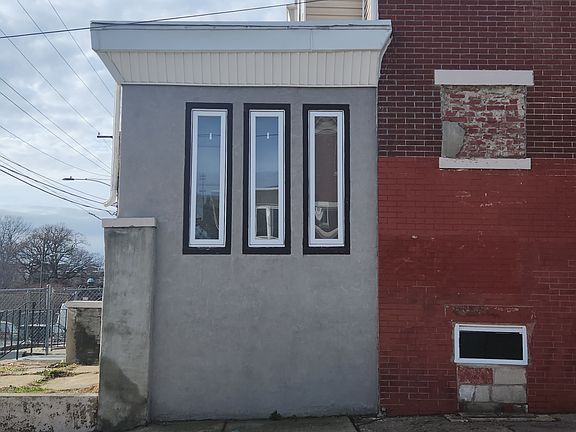 4th image of 1501 W Olney Ave