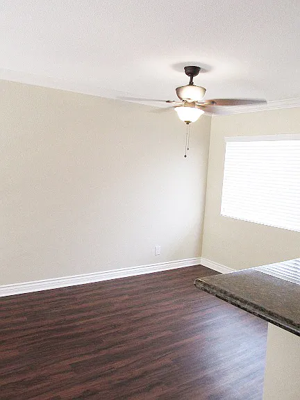 The Oaks Apartments — Photo 10