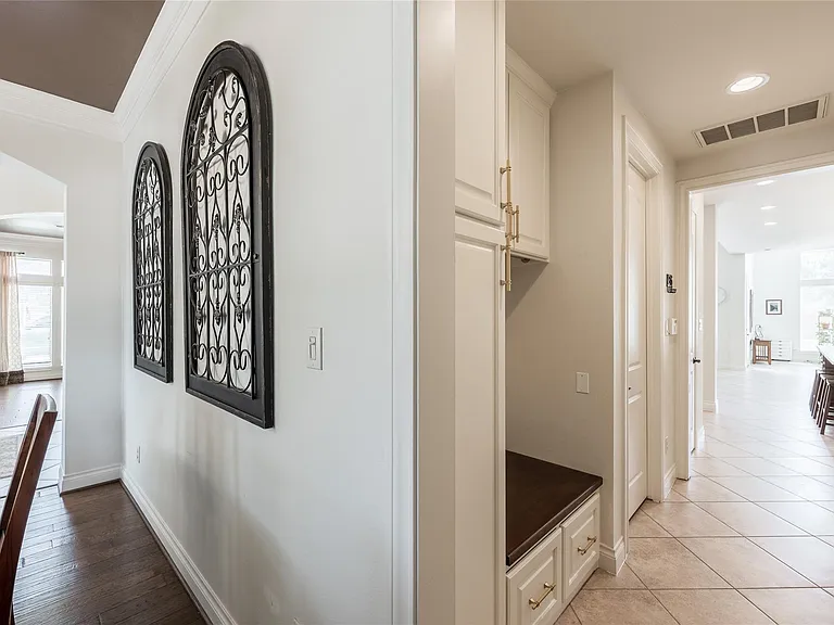 2447 Monarch Terrace Dr — Photo 15
