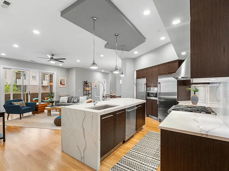 652 N Morgan St #202 — Photo 11