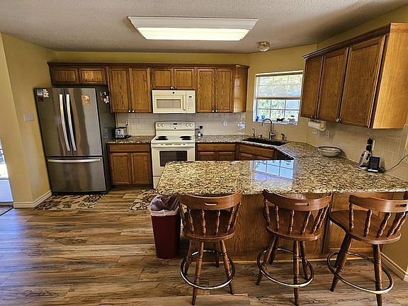 5th image of 3525 Clearview Dr
