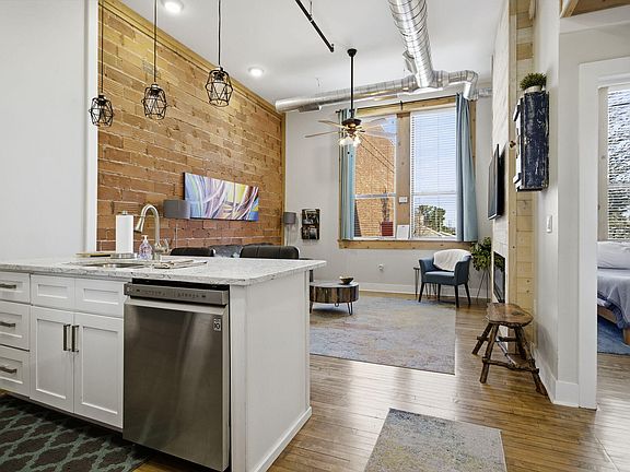 4th image of 460 Broadway Street #204