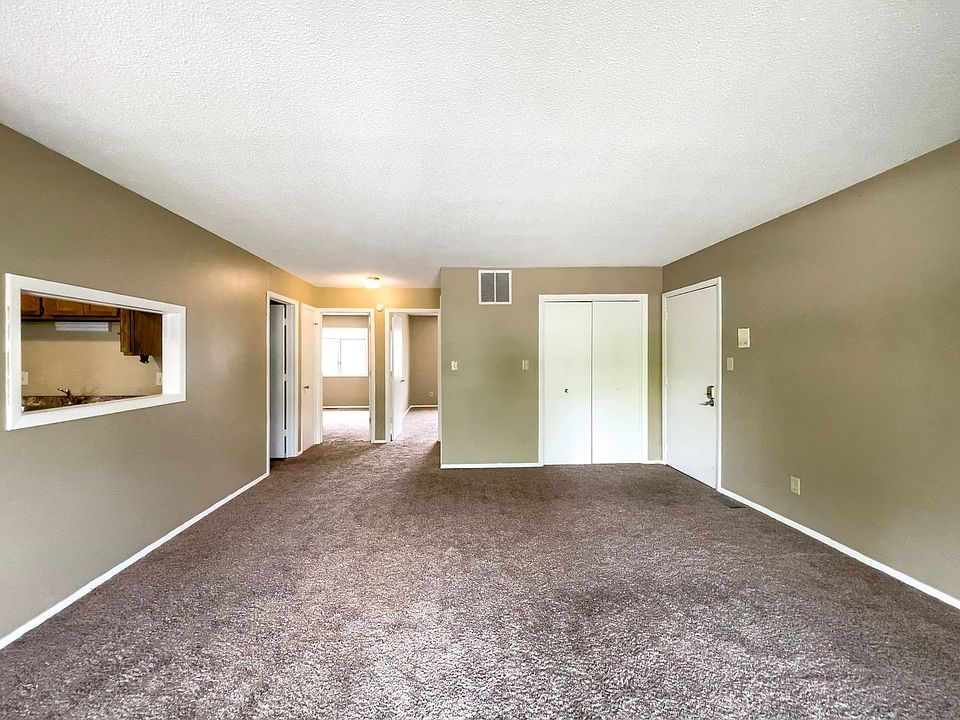 1st image of 920 N Linden St #8ada1bcfb