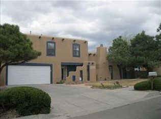 9813 Fostoria Rd NE, Albuquerque, NM 87111