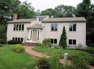 22 Pond View Cir, Sharon, MA 02067