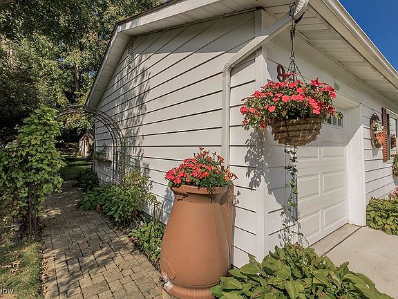 4th image of 9992 Belmeadow Dr