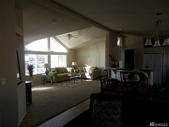 1st image of 1833 Lake Blvd