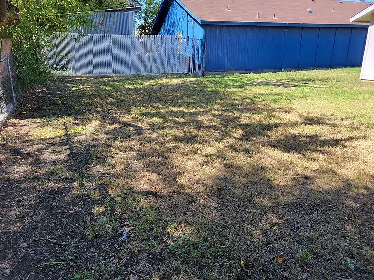 2206 Coach Dr — Photo 22
