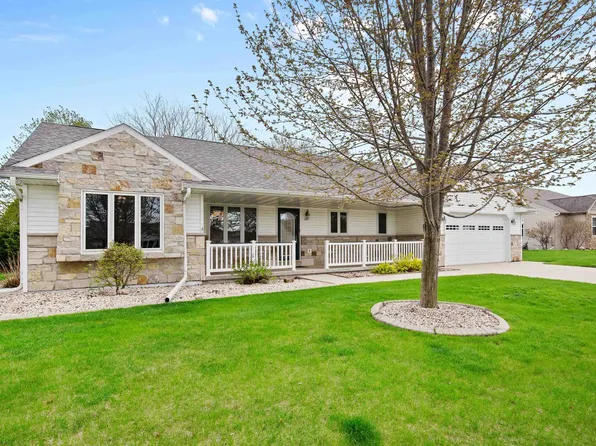 207 Prairie View Dr, Beaver Dam, WI 53916