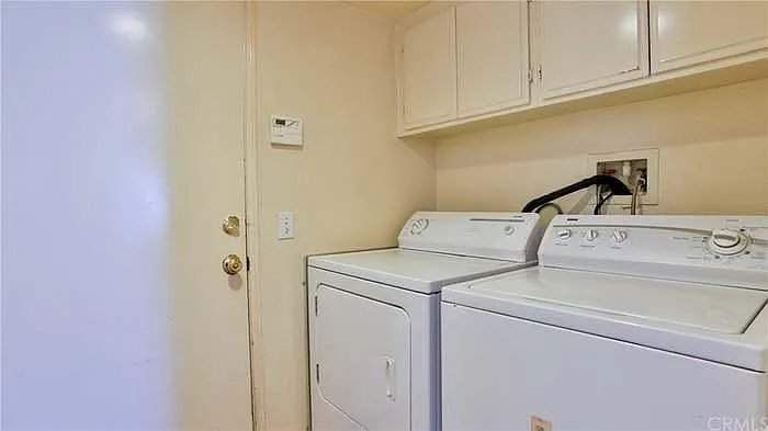 8615 Mesa Oak Dr — Photo 2