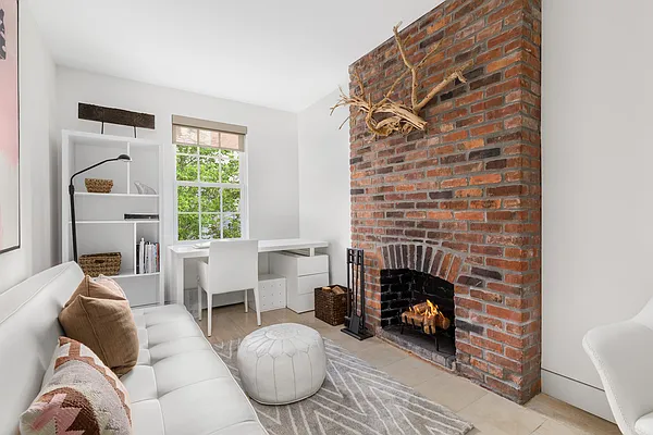 Sold by Douglas Elliman | media 17