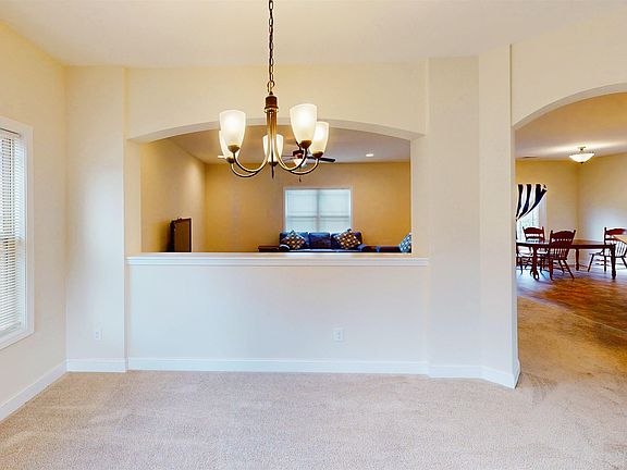 5th image of 109 Niblick Ct
