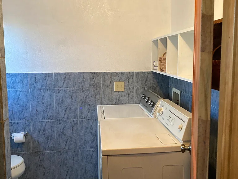 301 Evans St — Photo 8