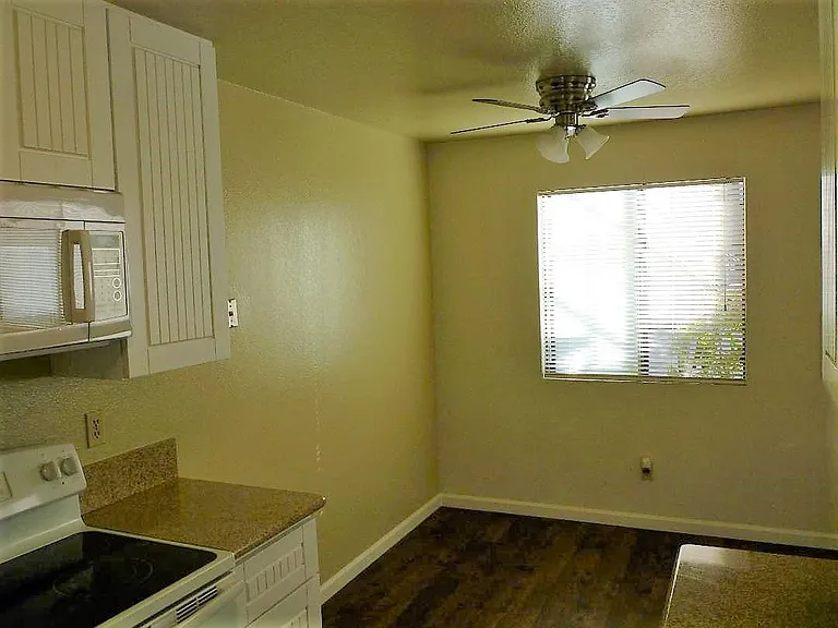 2240 Garnet Ave #1 — Photo 8