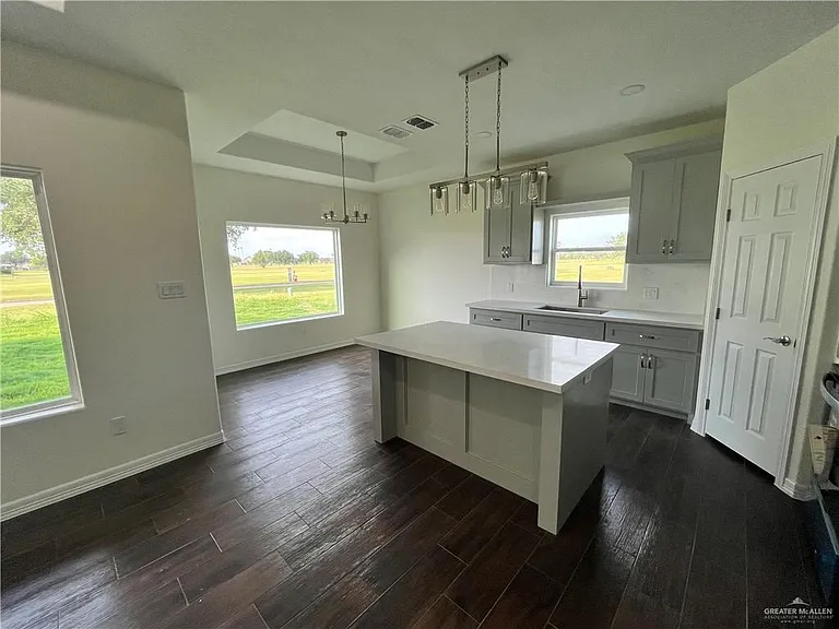 3125 Fairway Dr — Photo 4