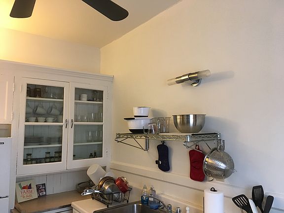3rd image of 2167 Sherwood Ave
