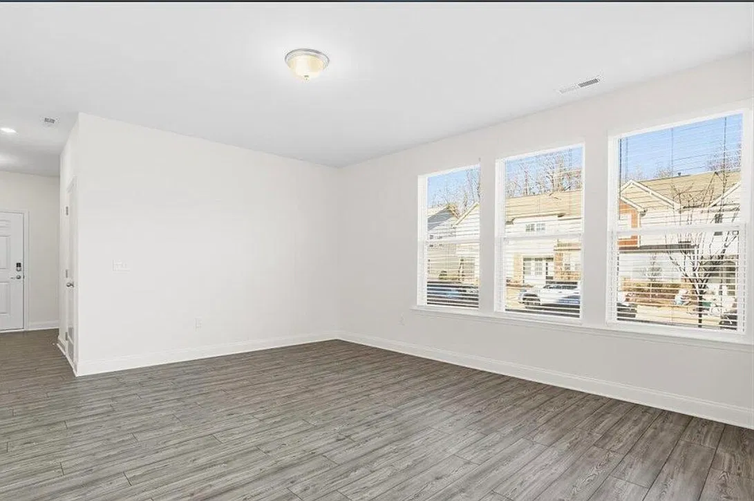 3 bed, 1658 sqft, $1,830 — Photo 4