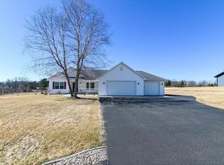 E7957 Quail Meadow Ln, Reedsburg, WI 53959