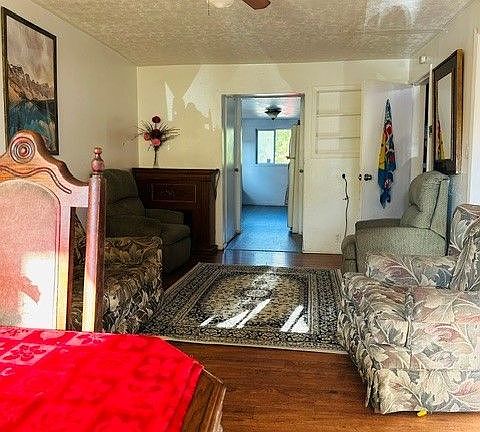5th image of 221 Saint Felix St #221A