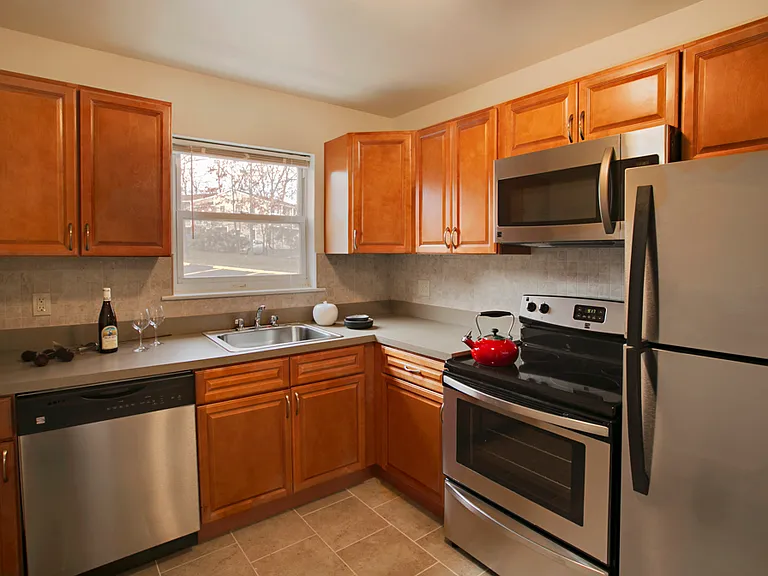 Parsippany Gardens — Photo 8