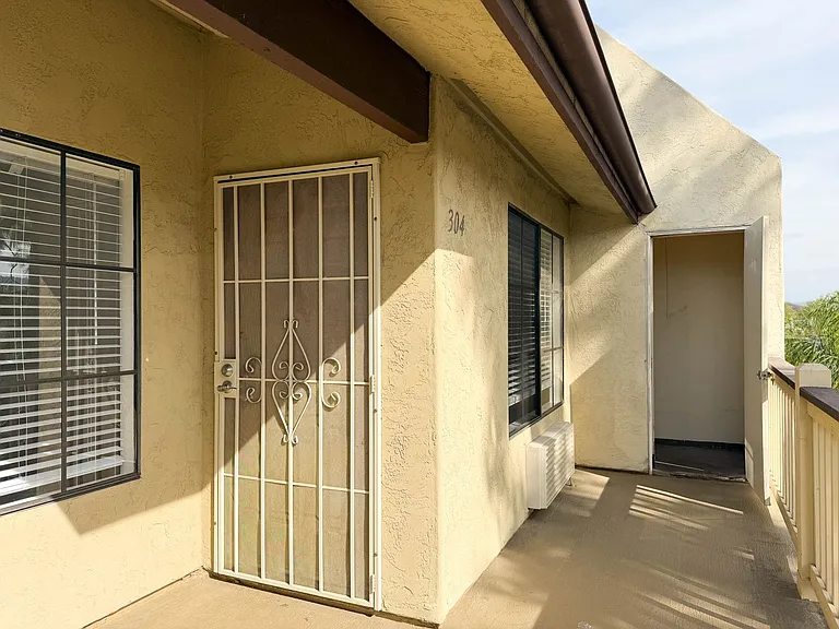 Pebblecreek Apartments — Photo 24