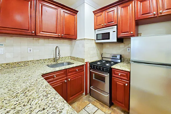 Rented by Warburg | media 3