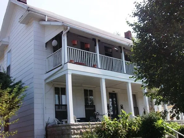 726 W 6th St APT 1, Bloomington, IN 47404