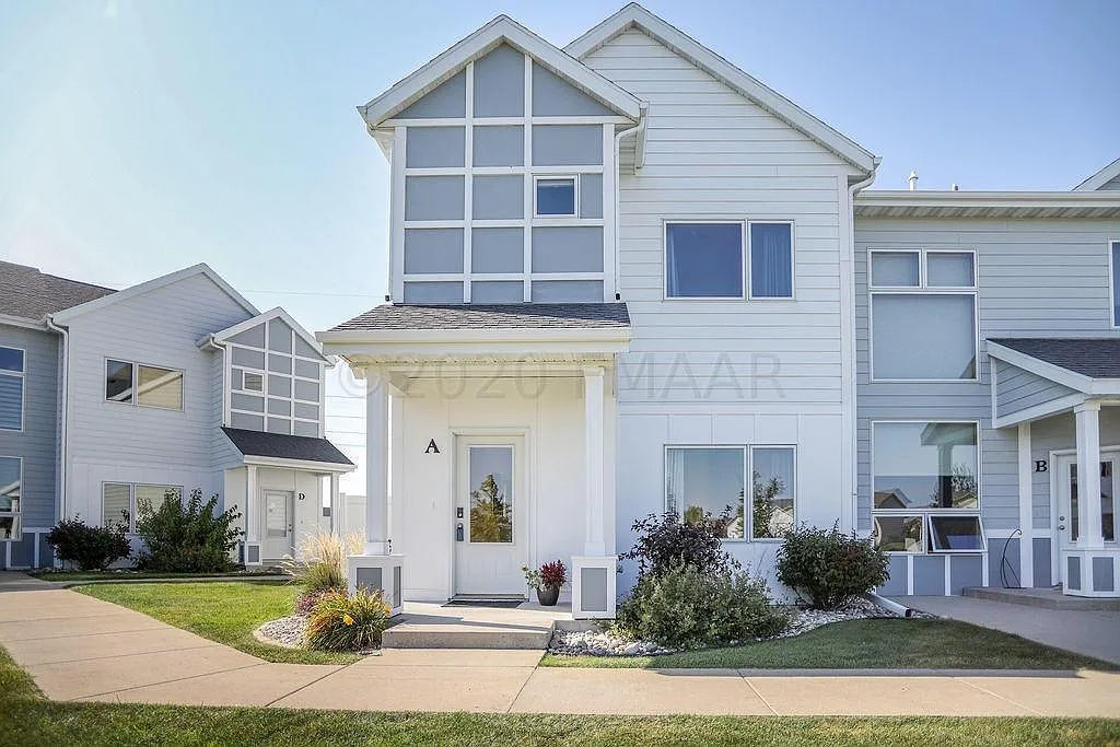 4398 46th Ave S Unit A photo 1