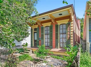 819 Valence St, New Orleans, LA 70115