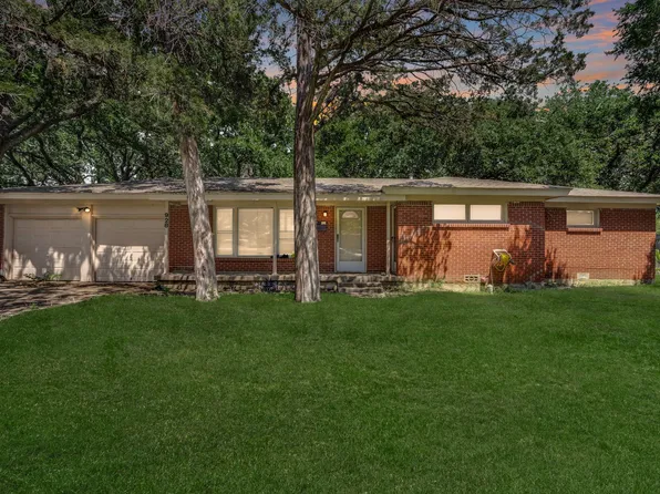 928 Glenda Dr, Bedford, TX 76022