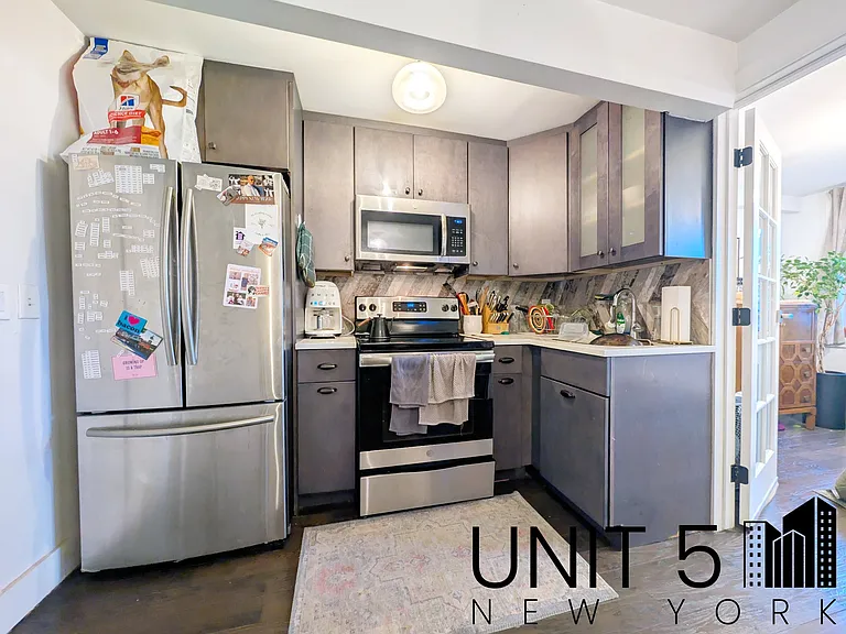 1116 Halsey St #2A — Photo 3