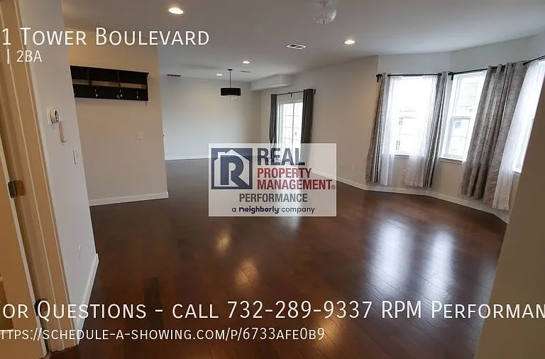441 Tower Blvd — Photo 2