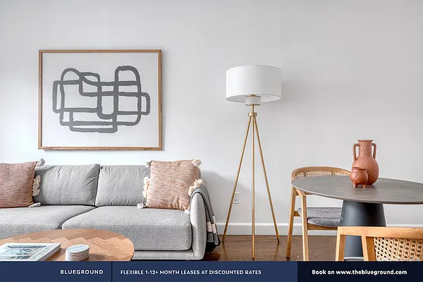 Rented by The Blueground | media 23