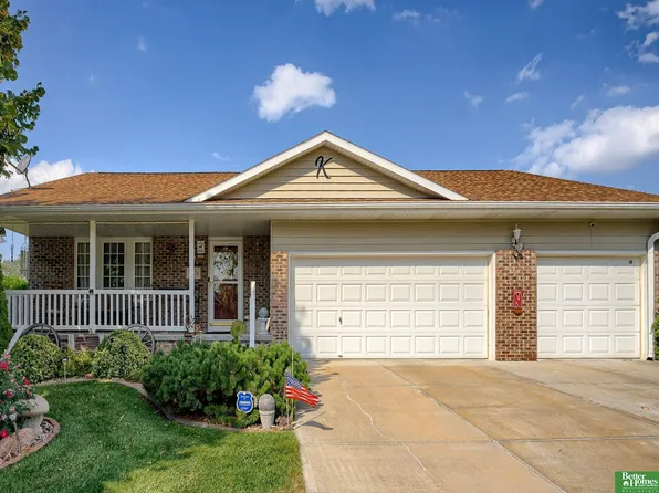 15826 Timberlane Dr, Omaha, NE 68136