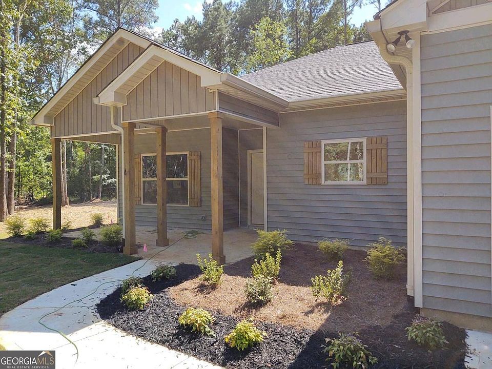 1st image of 120A Lake Dr