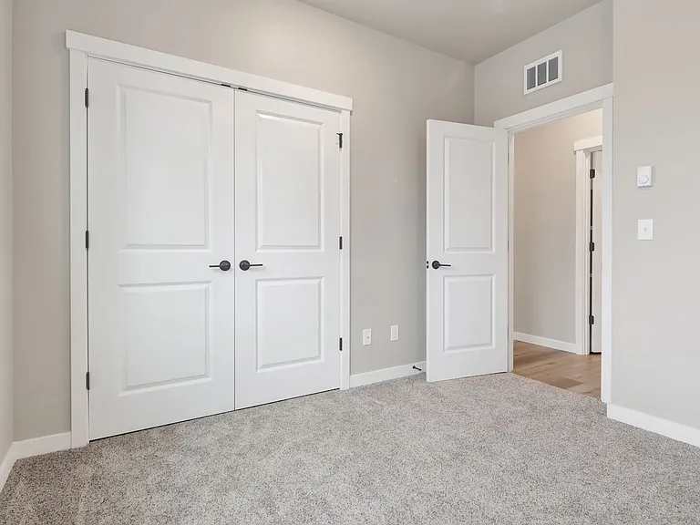 343 Martin St — Photo 26