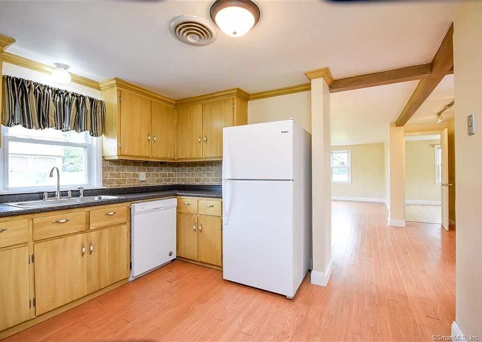 28 Evergreen Rd, Cromwell, CT 06416 Zillow