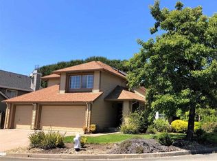 2800 Poulos Ct, Pinole, CA 94564