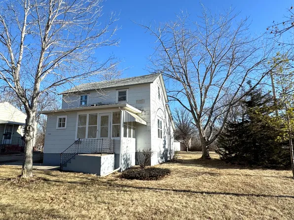780 Montana Ave SW, Huron, SD 57350