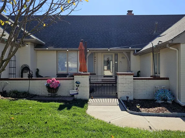 1770 Country Club Rd APT 2, El Dorado, KS 67042