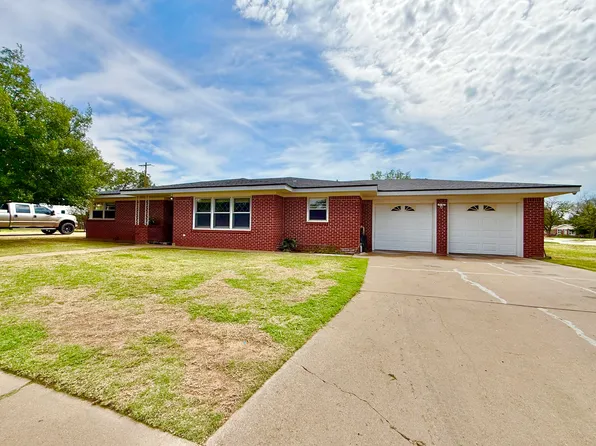 2107 W 18th St, Plainview, TX 79072