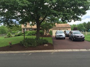 1802 Red Oak Way, Hatfield, PA 19440