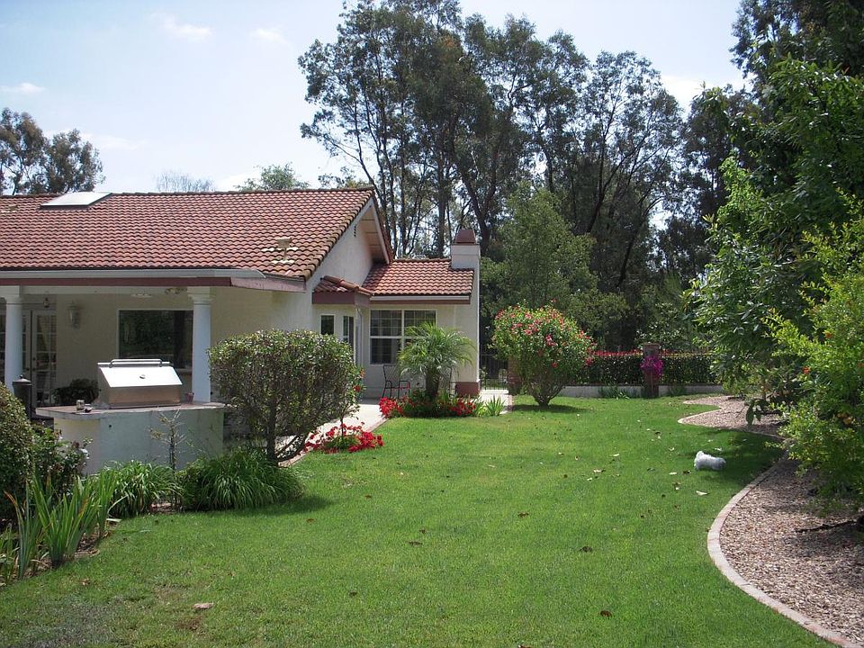 1st image of 3201 Avenida Hacienda