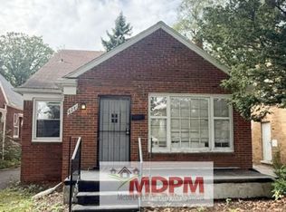 8281 Carlin St, Detroit, MI 48228