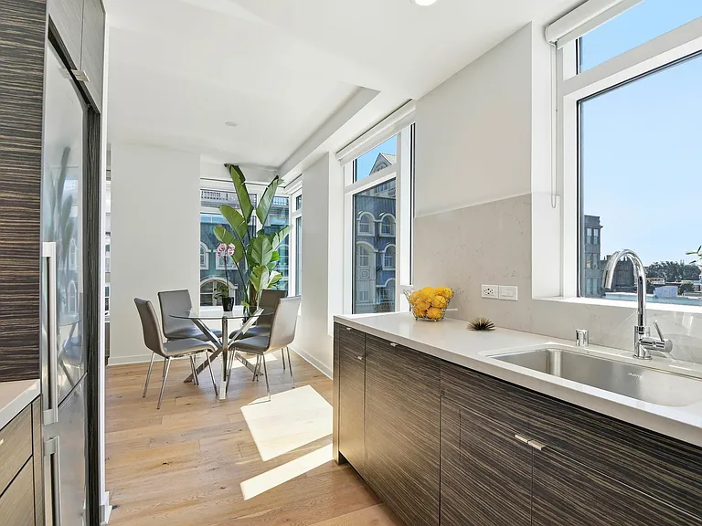 1688 Pine St #1008 — Photo 9