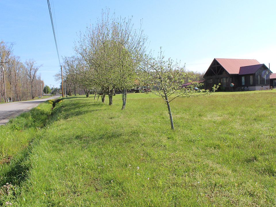 2nd image of Roanoke Rd